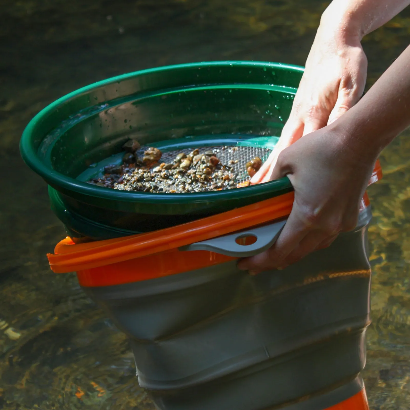 ASR Outdoor 1/4" Classifier Screen Set with 10L Collapsible Bucket Gold Panning Kit