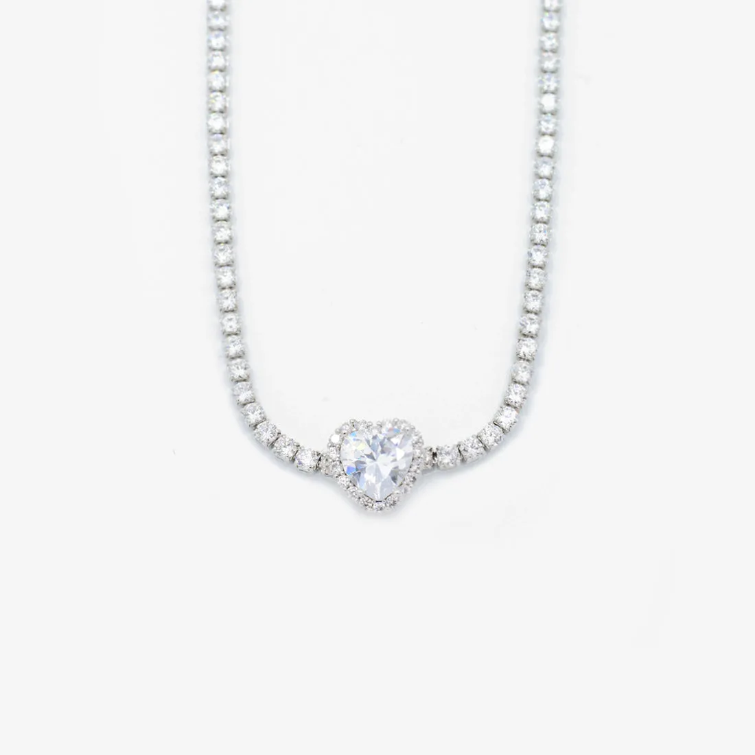 Collana con cuore scintillanti