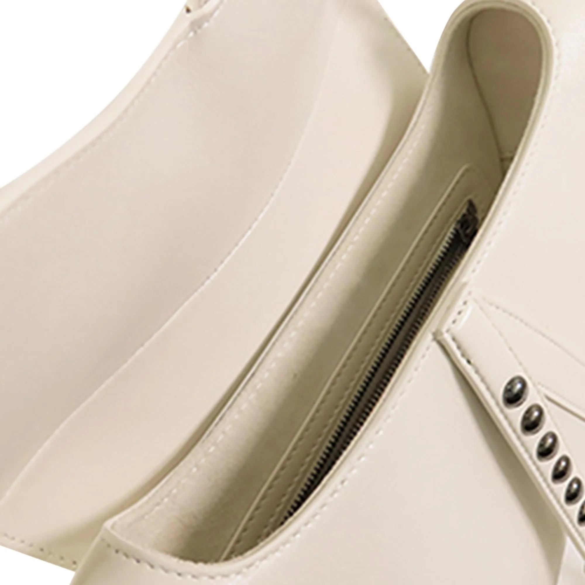 Dior Studded Leather Saddle Bag (SHG-UR0OzG)