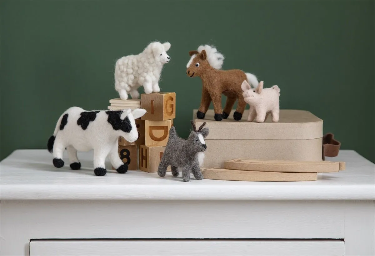 Felted Farm Animals (Set of 5) by Én Gry & Sif