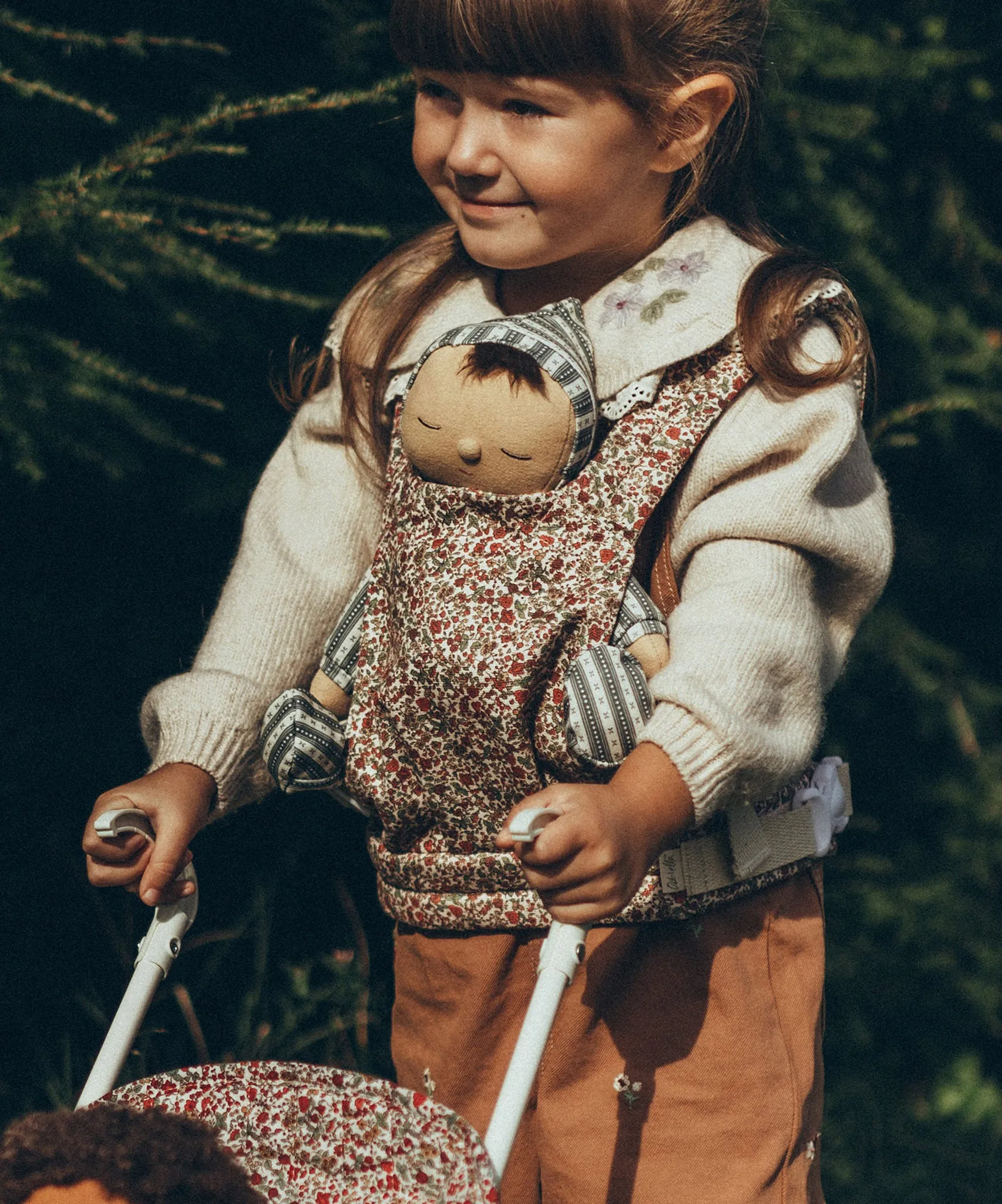 Olli Ella Dinkum Dolls Carrier - Garland